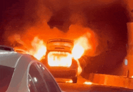 快讯｜大广高速运输车起火！-有驾