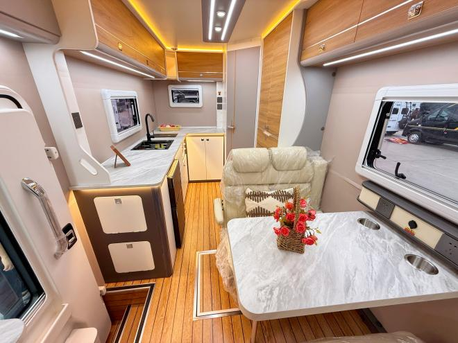 威士捷驾小驹,重新定义轻享房车的舒适与自由-7.jpg