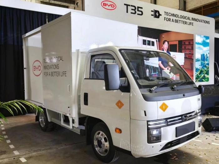 让品牌成为一种信赖符号 从新加坡T35小卡上市看比亚迪商用车全球化的“硬核底气”