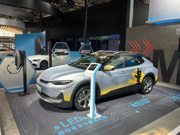 别装了，车企就是想把车变成“付费APP” -1