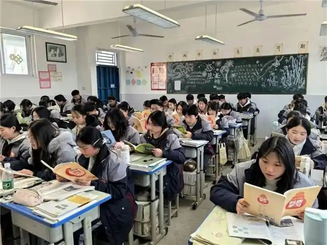 网易有道发布《2025年社会价值报告》，“AI原生”深耕教育普惠与科技向善 - 图4