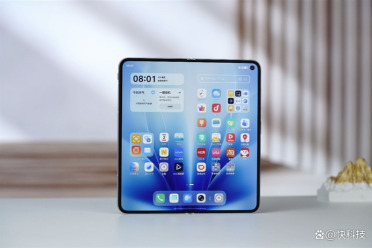 超强小V单同款影像系统 vivo X Fold6手机全面评测：一款用出了电脑味儿的大折屏