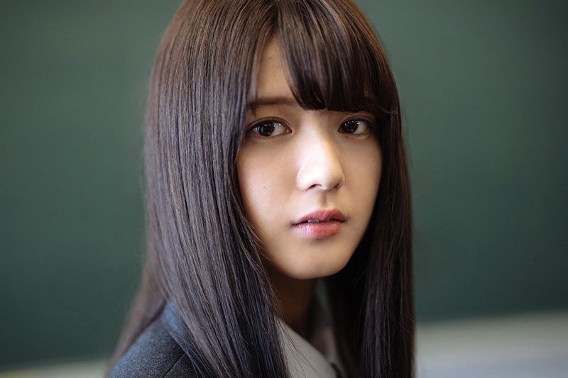 真实日本女高中生高清写真,穿校服的样子真漂亮