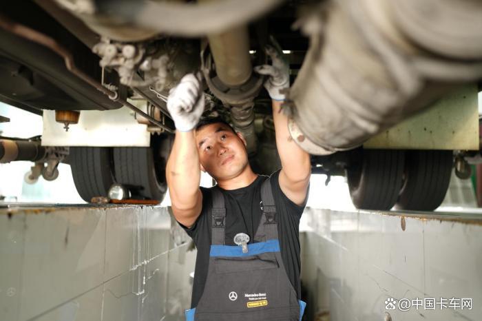 奔驰卡车