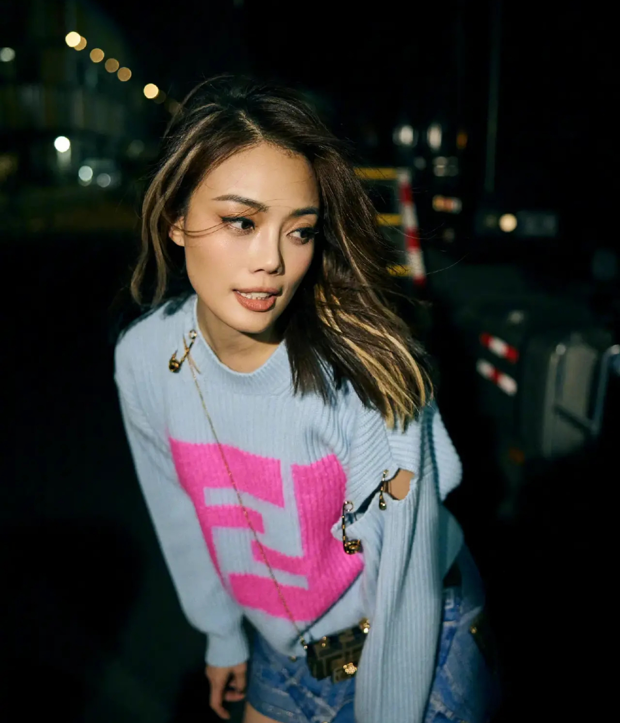 容祖儿晒美照,穿着衣服却另有玄机