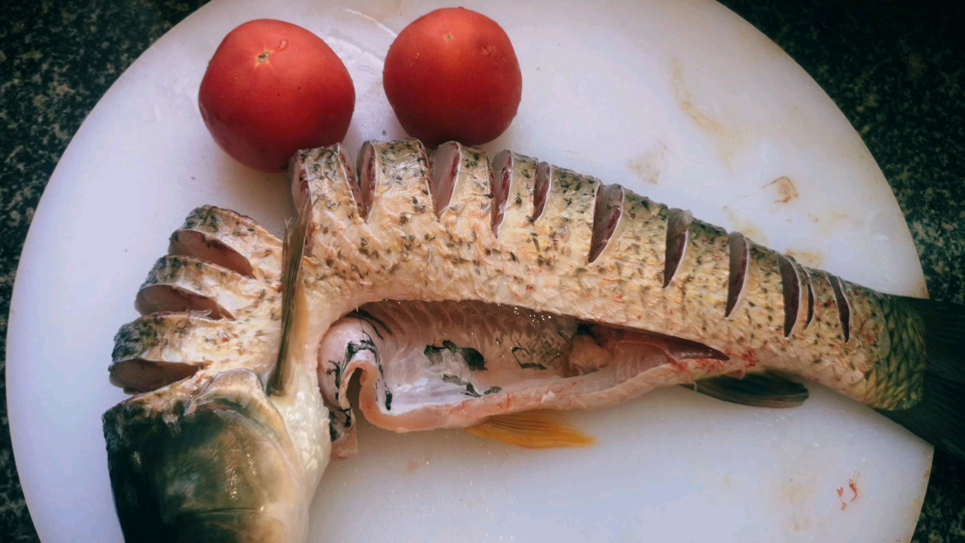 大厨教你在家做“番茄鱼”,小孩子的最爱,美味又营养