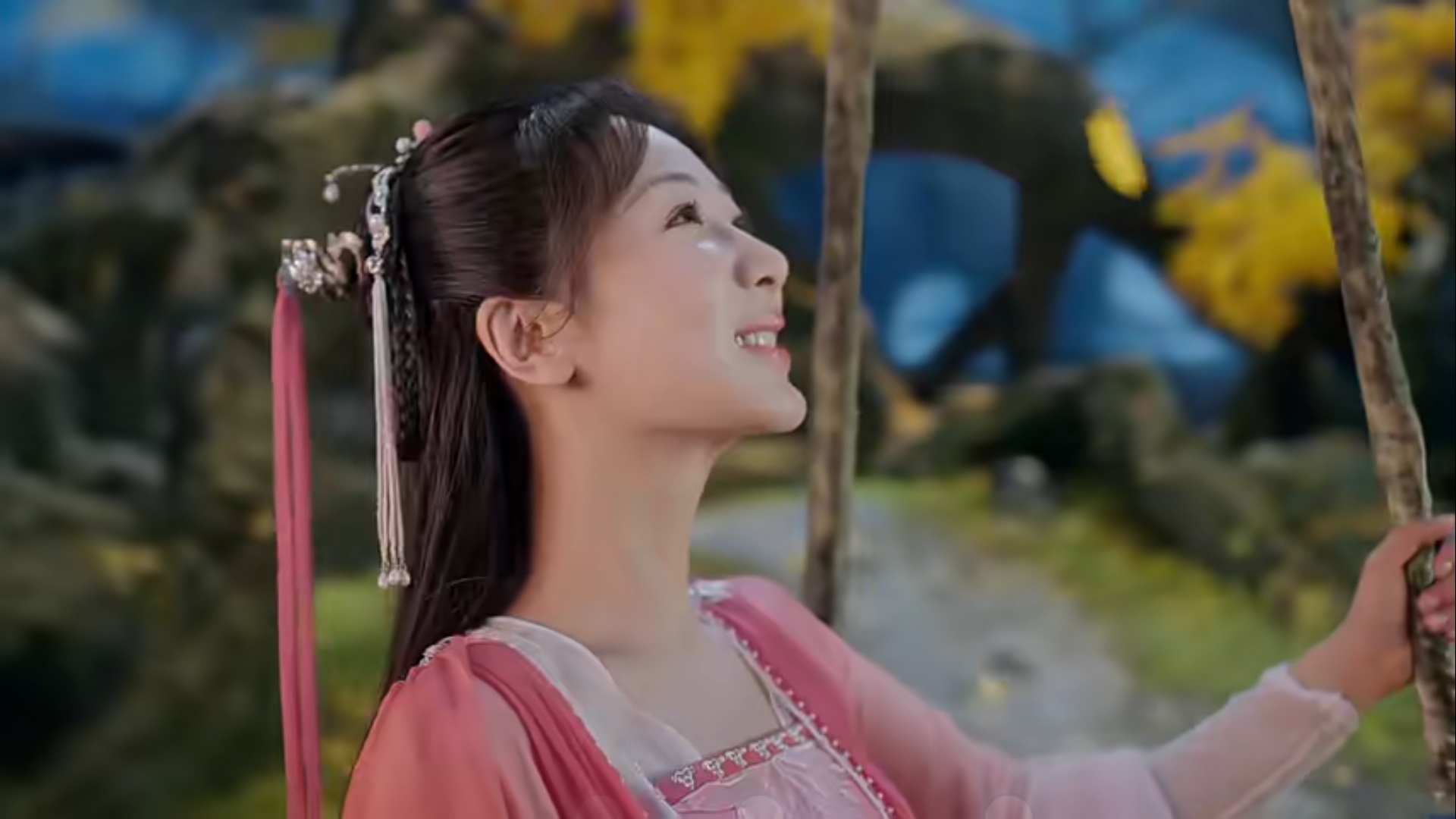 《沉香如屑》里,杨紫的绝美造型太喜欢了