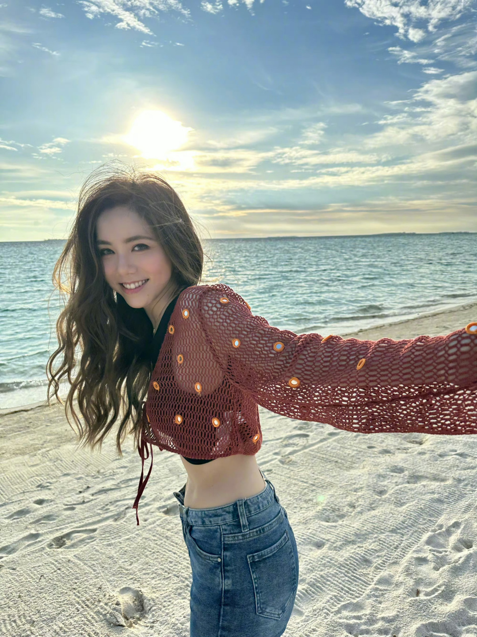 邓紫棋的身材这么好,谁说邓紫棋胖的啊,赶紧看过来[鲜花][庆祝][双手