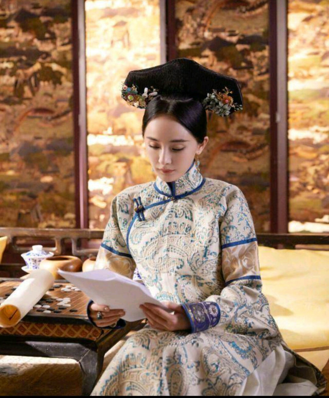 晴川再度出征,杨幂搭档李治廷再演清宫戏,杨幂盘发梦回晴川,晴川回来