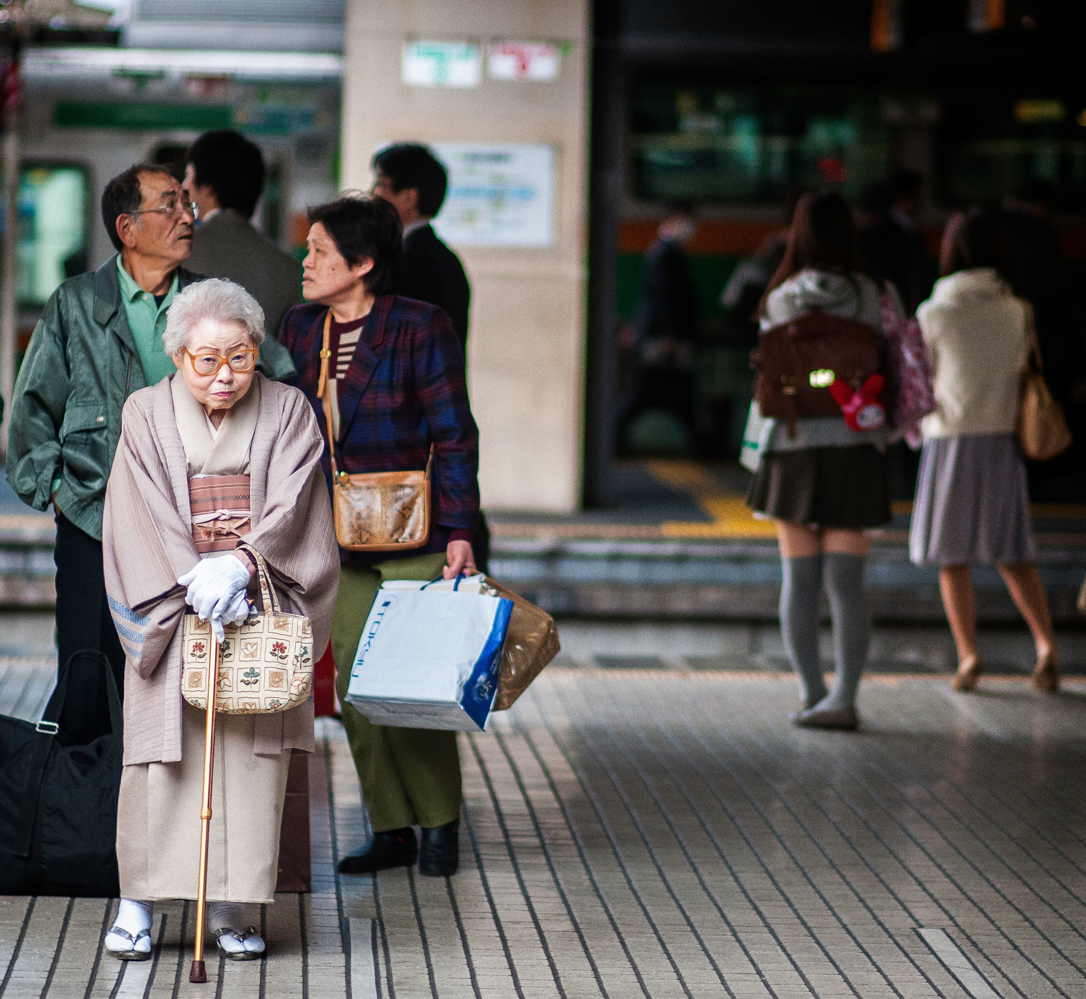 日本進入超老齡化時代!對我們有何警示?三點危害值得注意