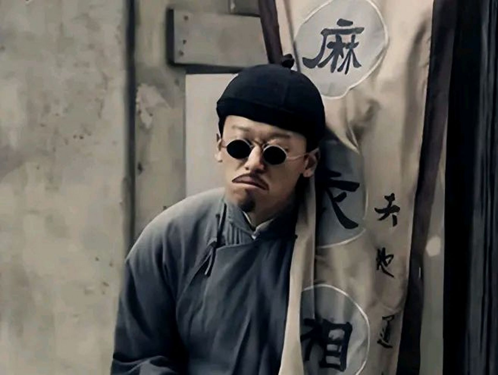 古代,一个算卦先生对一个少年说:下个月十五,你就要死了.