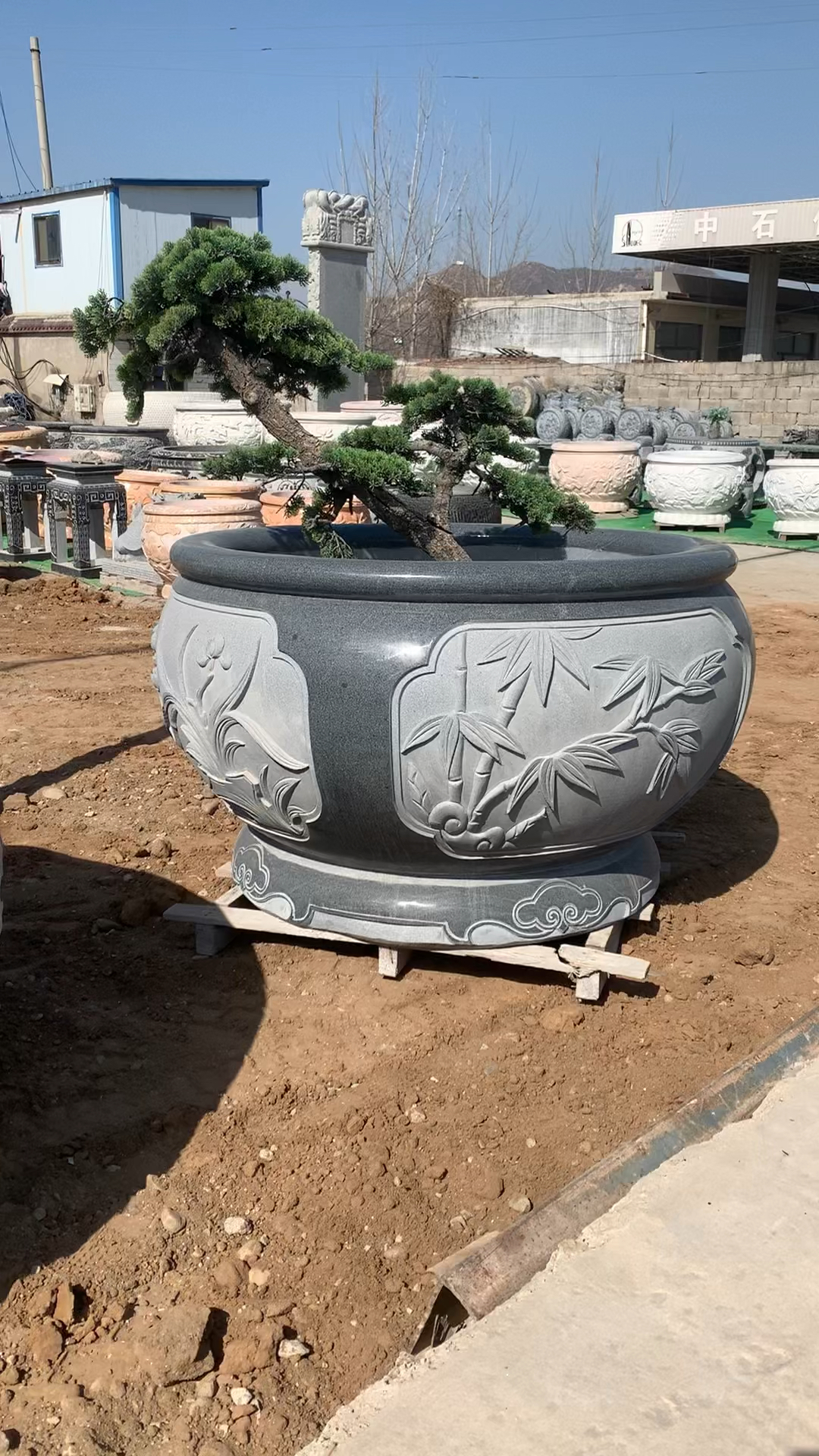 花岗岩石雕鱼缸门海石材石缸大理石石雕石缸庭院门口-度小视