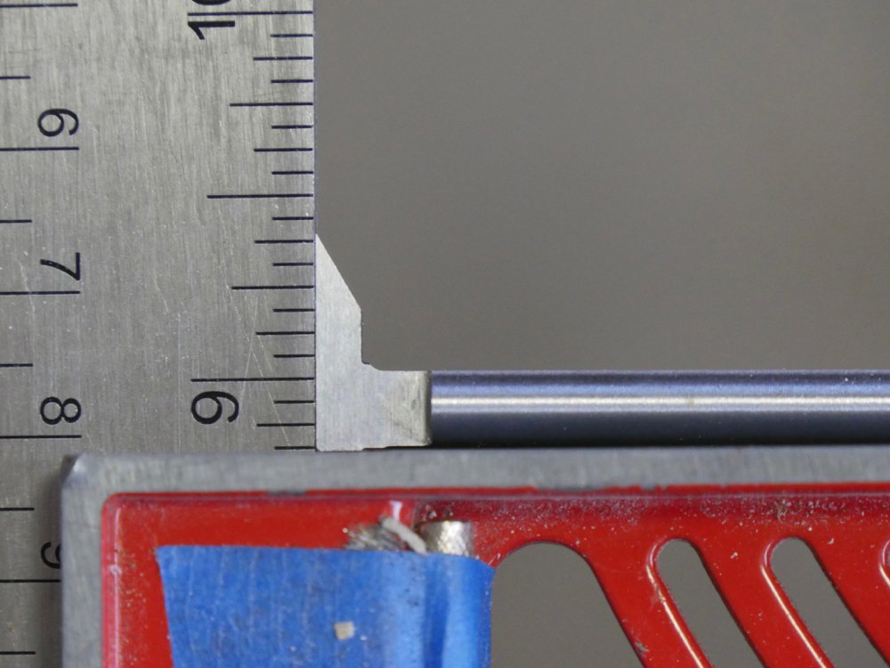 它的刃角是标准的90度——很标准,标准到你不修改就无法使用的程度.