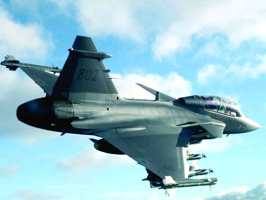 今日武器装备科普:jas-39"鹰狮"战斗机