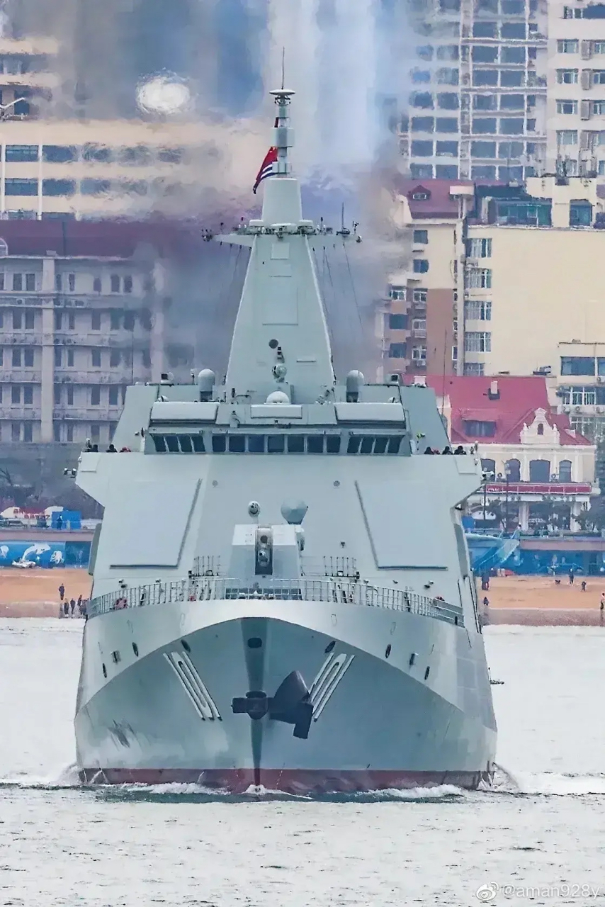 055型驱逐舰～看起来温文尔雅,风度翩翩