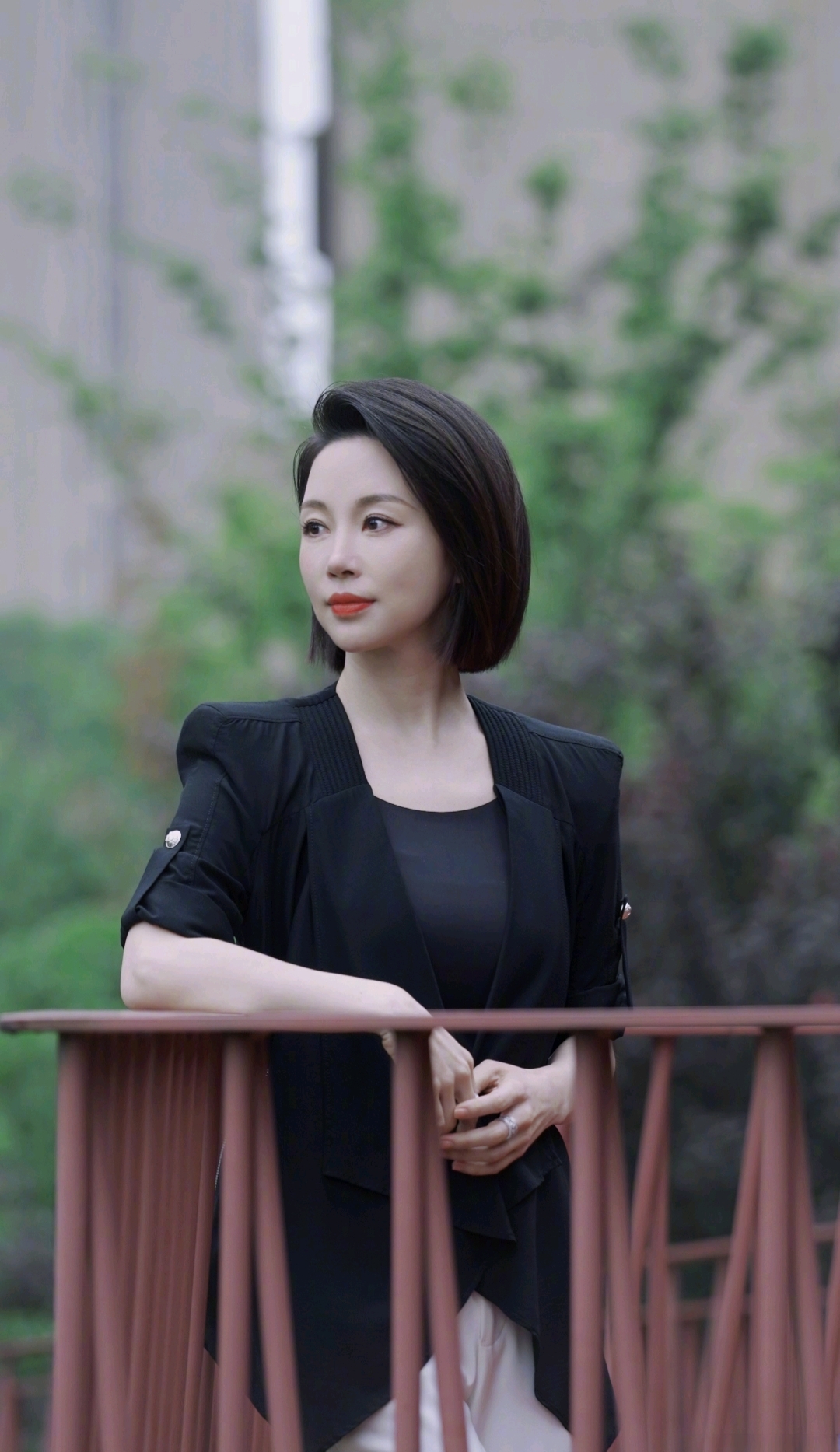 潘晓婷真的很美优雅知性美丽动人御姐范十足