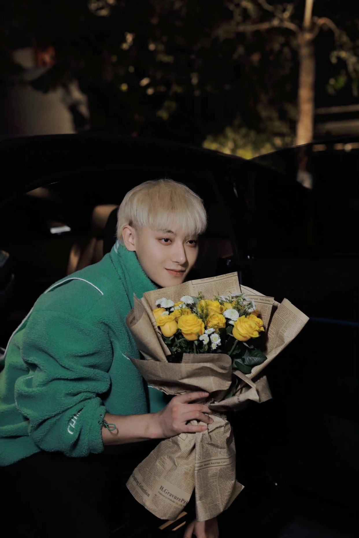 黄子韬暗夜金发氛围感,好绝