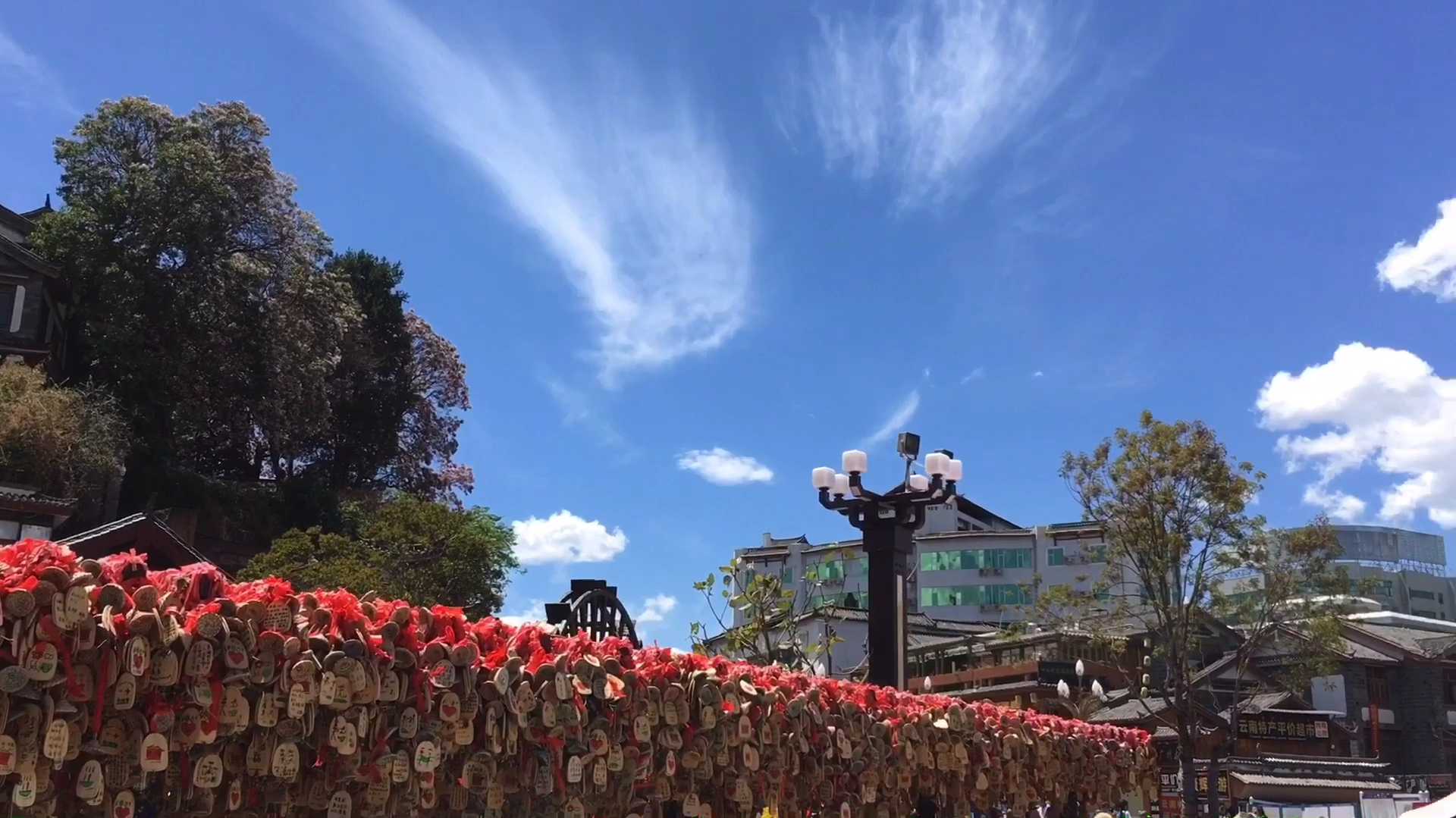 GW250摩旅云南,途中整休间,漫步丽江古城逛到腿软