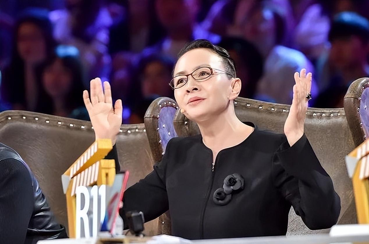 拿下婆婆宋丹丹,嫁小7岁巴图,半年给他赚3600万,王博谷不简单