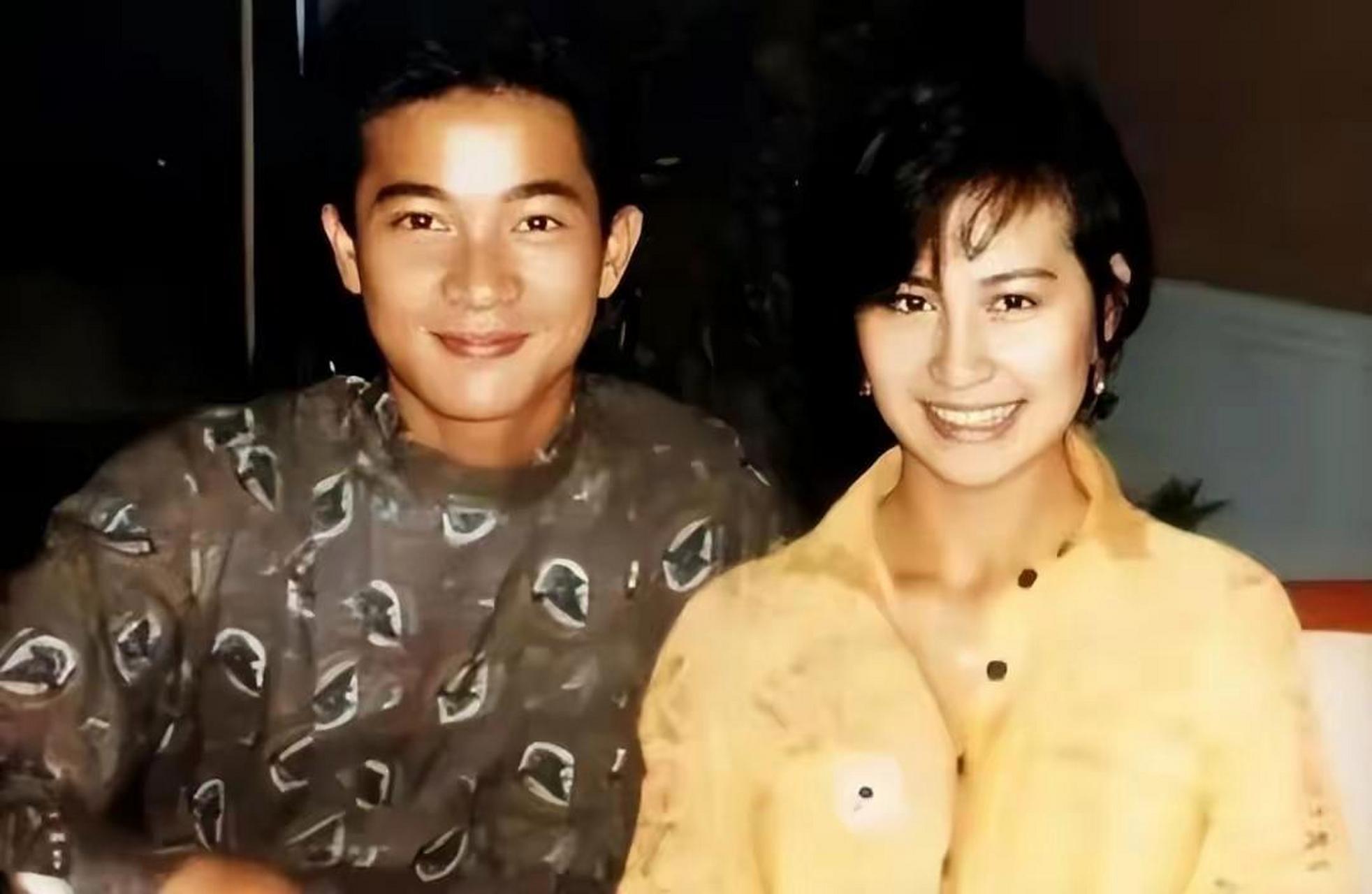 有种爱情叫何超琼和陈百强,你送我出嫁,我为你扶灵!