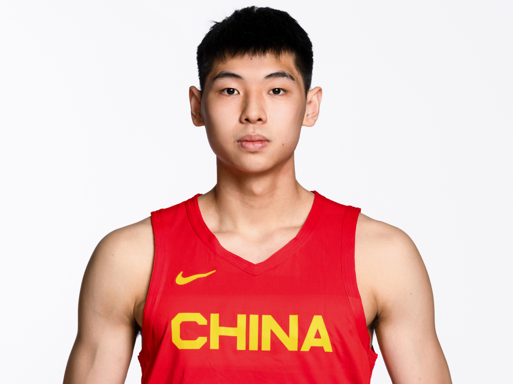 中国男篮后卫线最多带五人,按照乔尔杰维奇的选人思路,后卫线五人基本