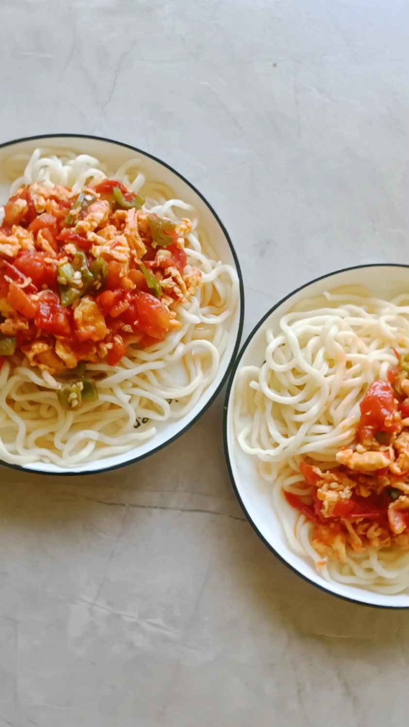 新疆西辣蛋拌面做晚餐好吃又营养丰富