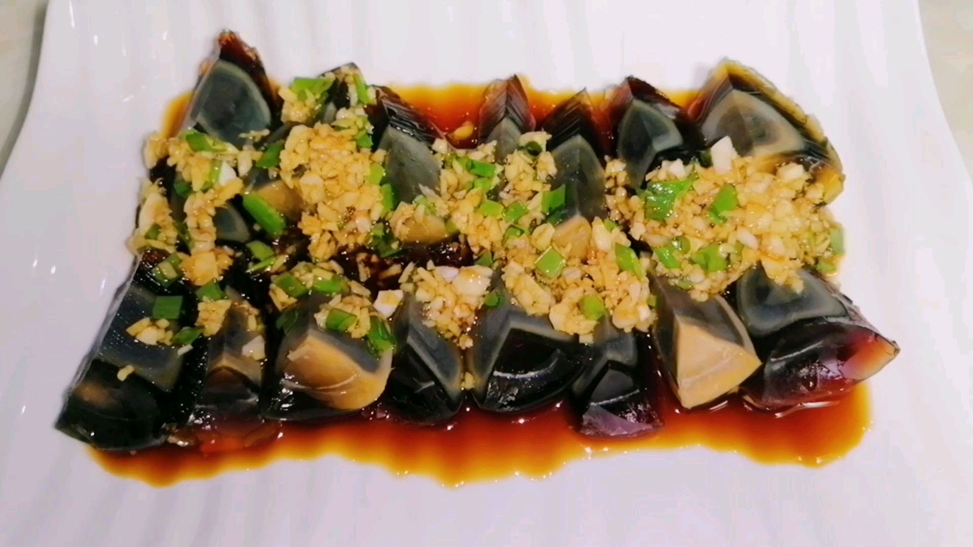 “姜汁松花蛋”的家庭做法,简单易学,超级好吃,特别接地气