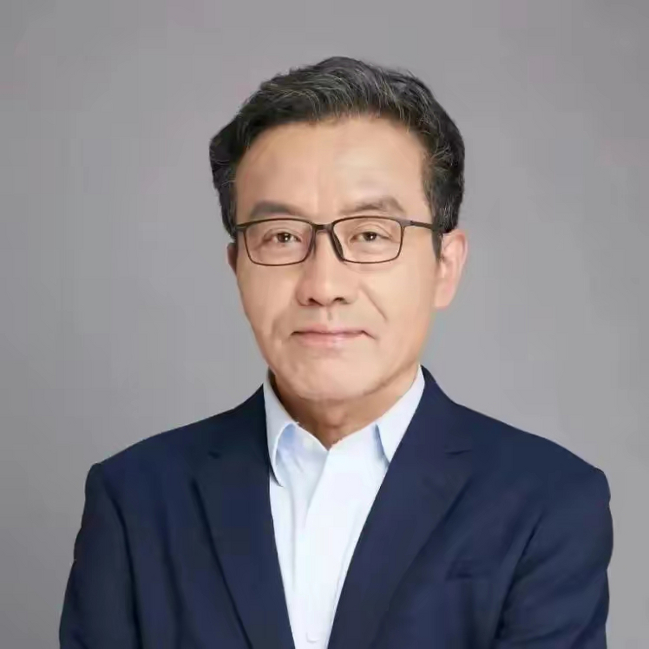 复旦大学王德峰教授的母亲生前非常节俭,对于儿子扔她的东西总是发火.