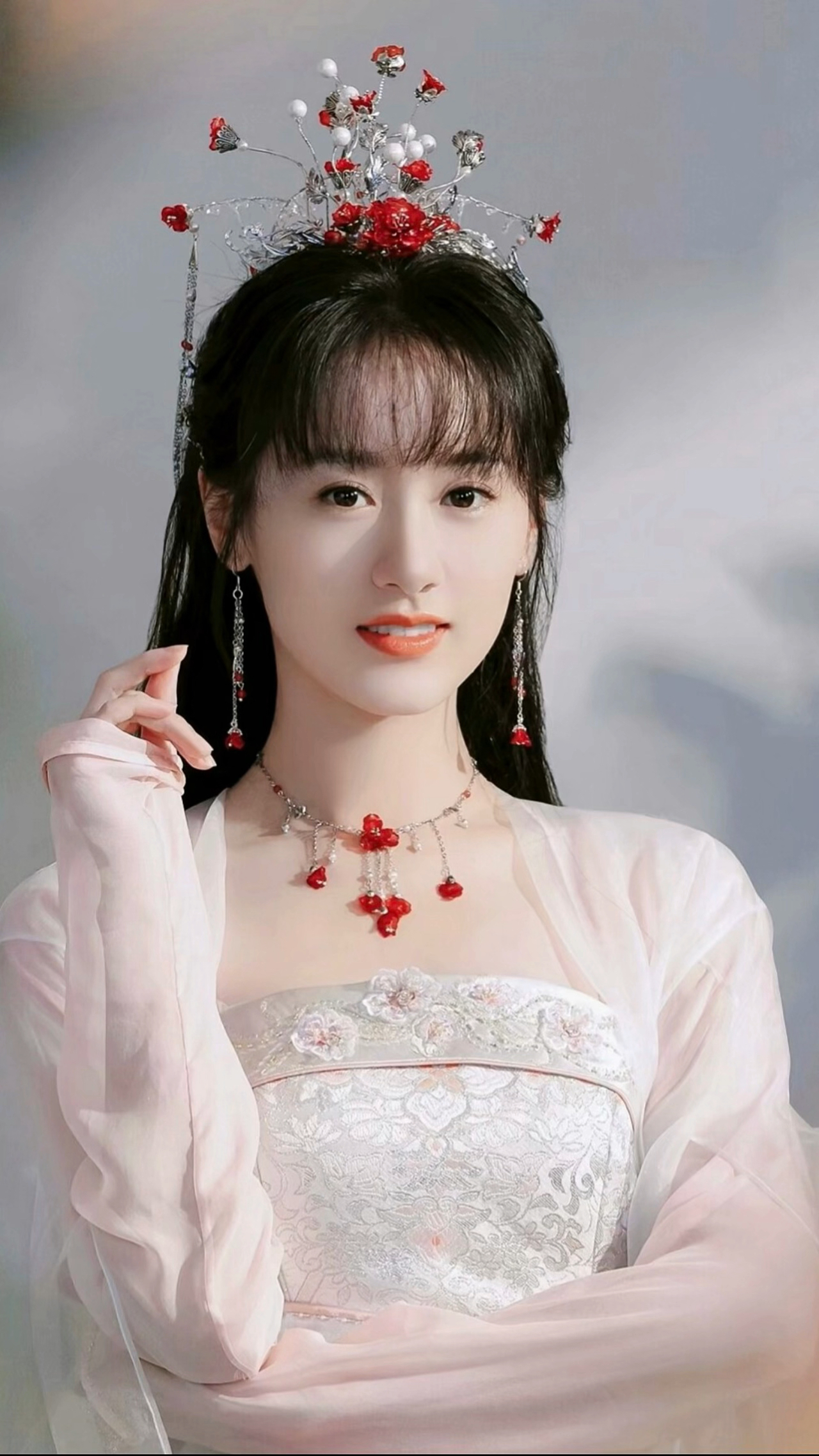 落花时节又逢君 袁冰妍新剧她剧中的造型真的太好看了-度小视