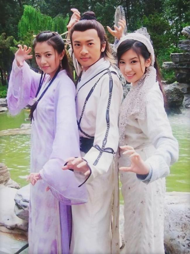 赵女灿若玫瑰,周女秀若芝兰,绝色双娇,童年女神