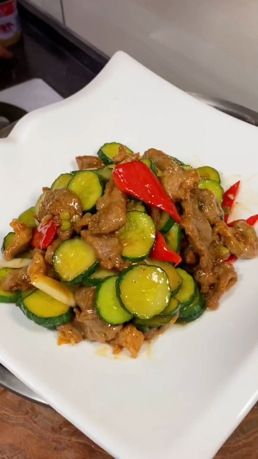 黄瓜炒牛肉,家常做法教程