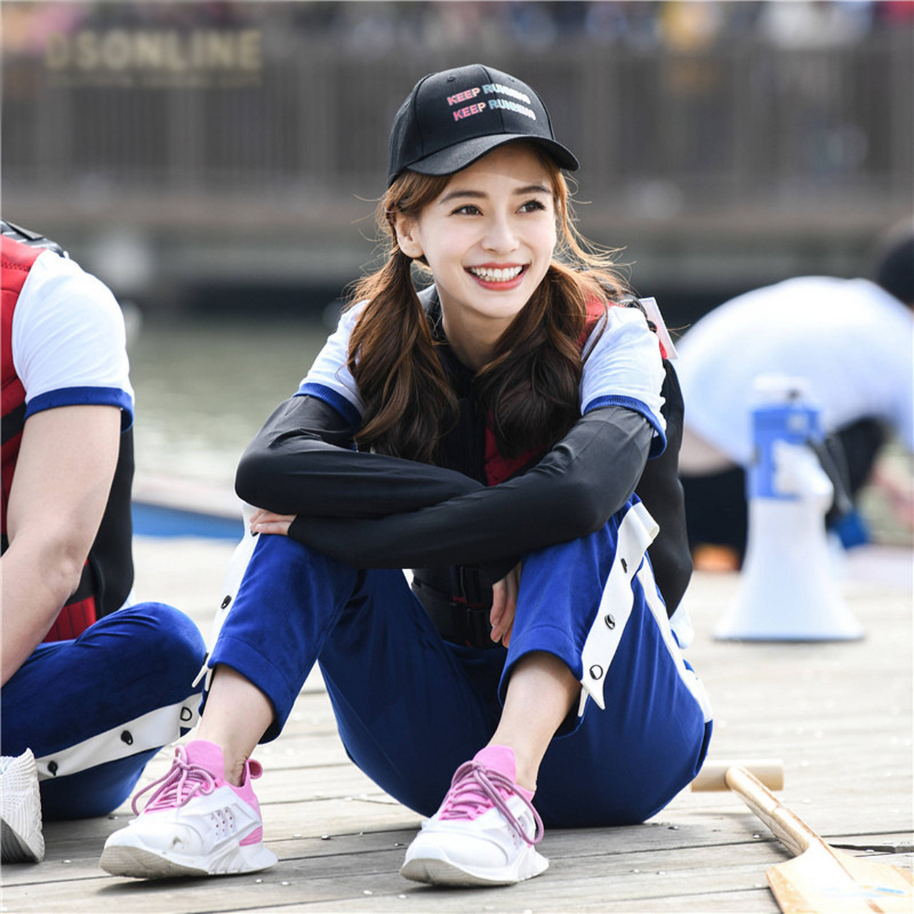 黄晓明在极挑,杨颖在跑男,这对早已分道扬镳的夫妻