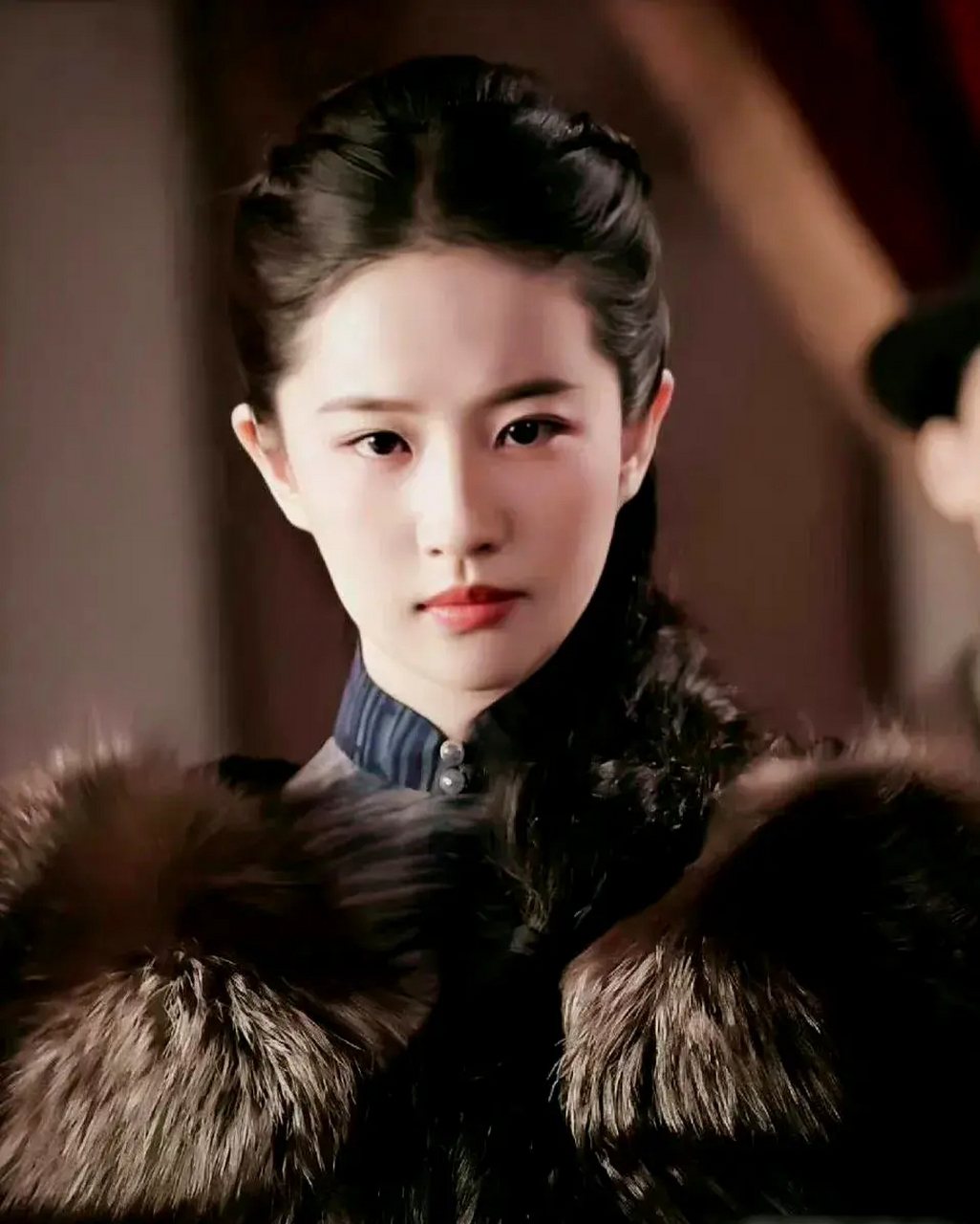 据网友爆料:由刘亦菲和井柏然主演的待播电视剧《南烟斋笔录》已经