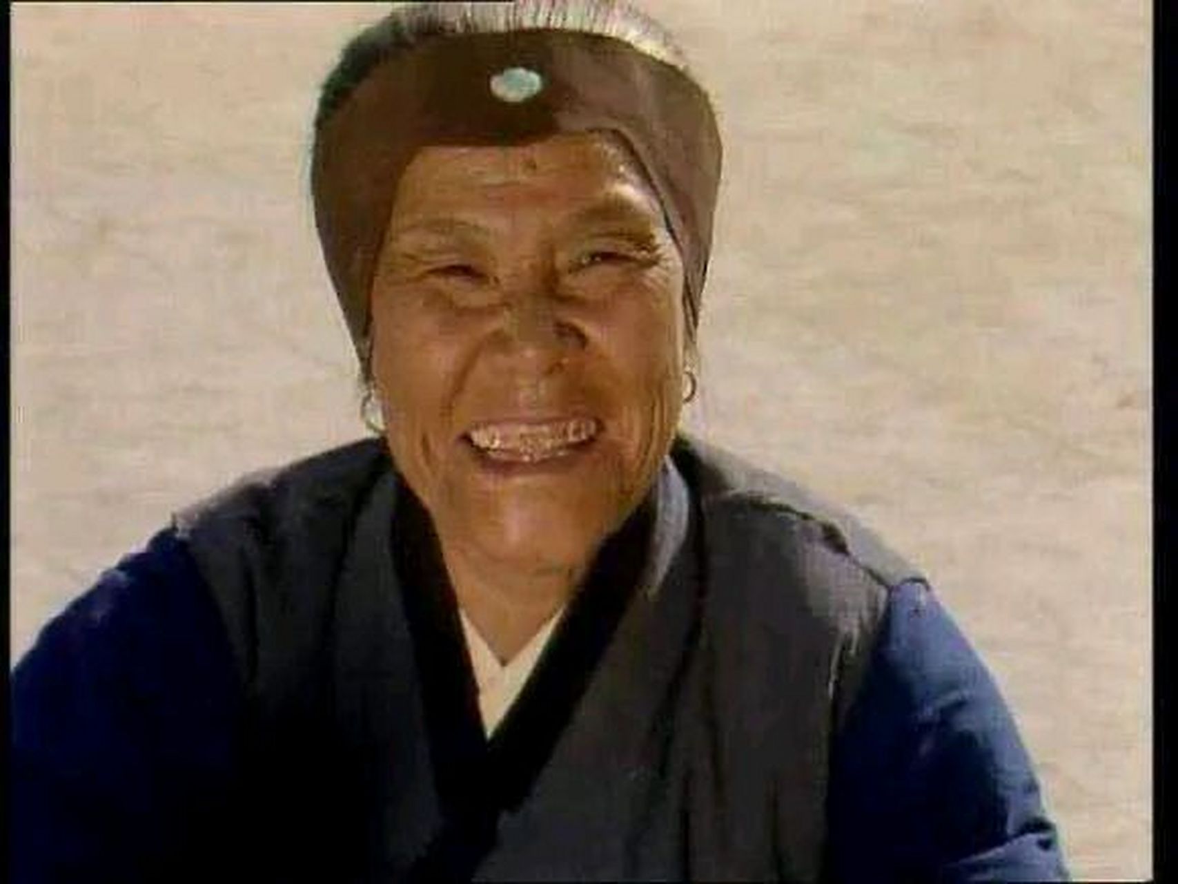 刘姥姥一进荣国府,王熙凤给了20两银子,说做冬衣,刘姥姥显然没有这么