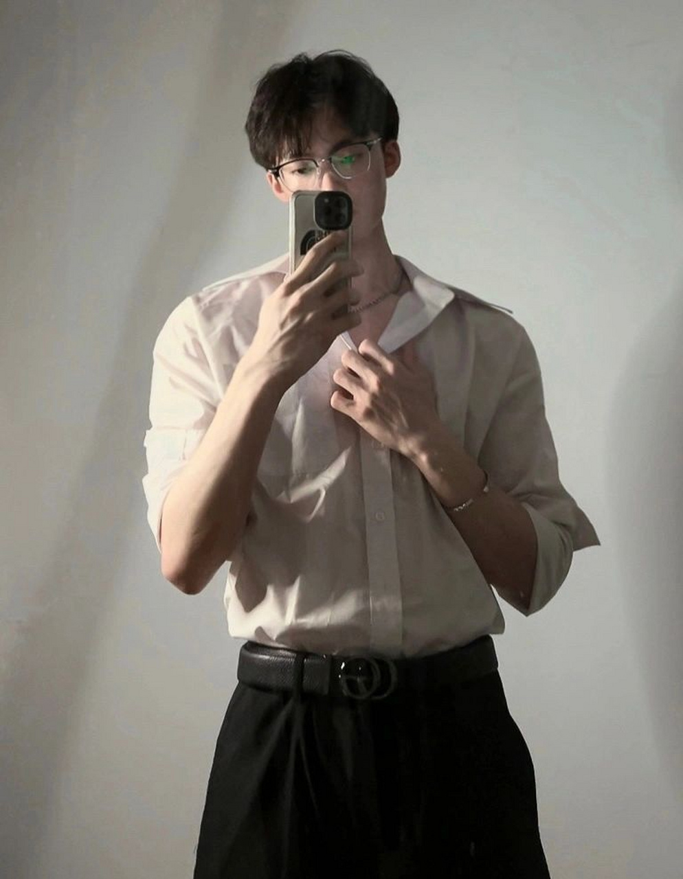 衬衫腹肌又是谁的最爱?#今日男友