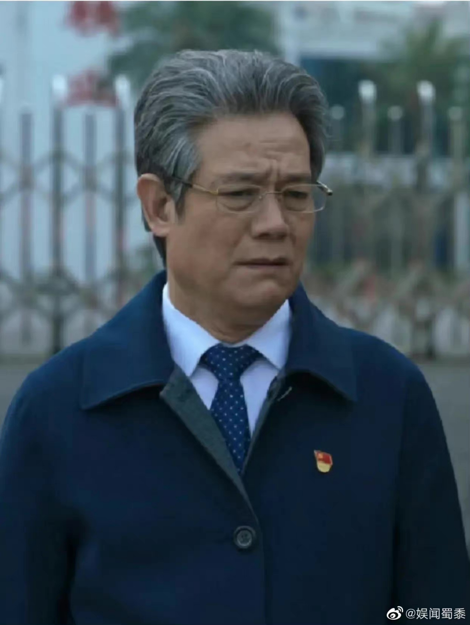 狂飙有没有觉得沙场老板白江波和市长赵立冬是同一个人的,他俩也太像