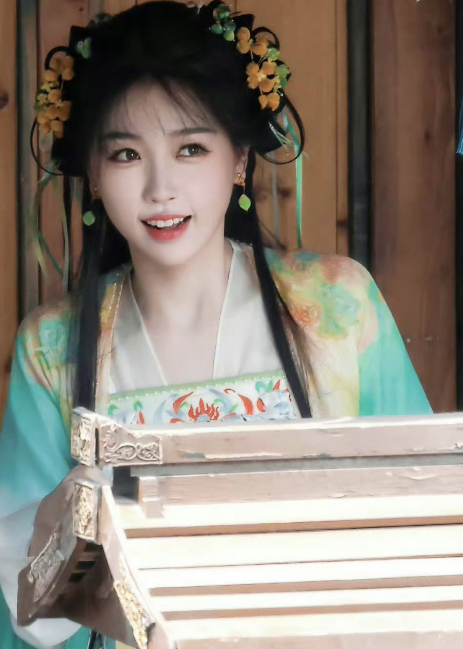 精修路透虞书欣vs无修路透虞书欣,终于明白现在的古装剧为何喜欢加