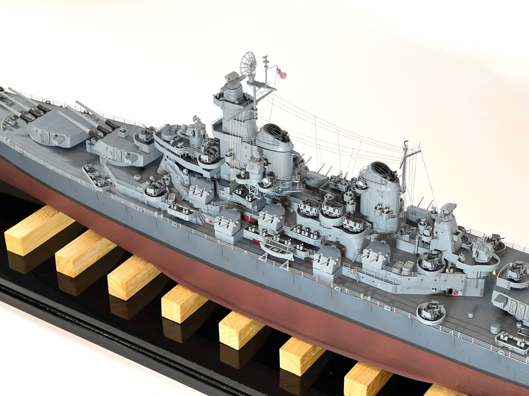 军模欣赏:吧友"快乐小福贵6"制作的1/350 密苏里号战列舰.