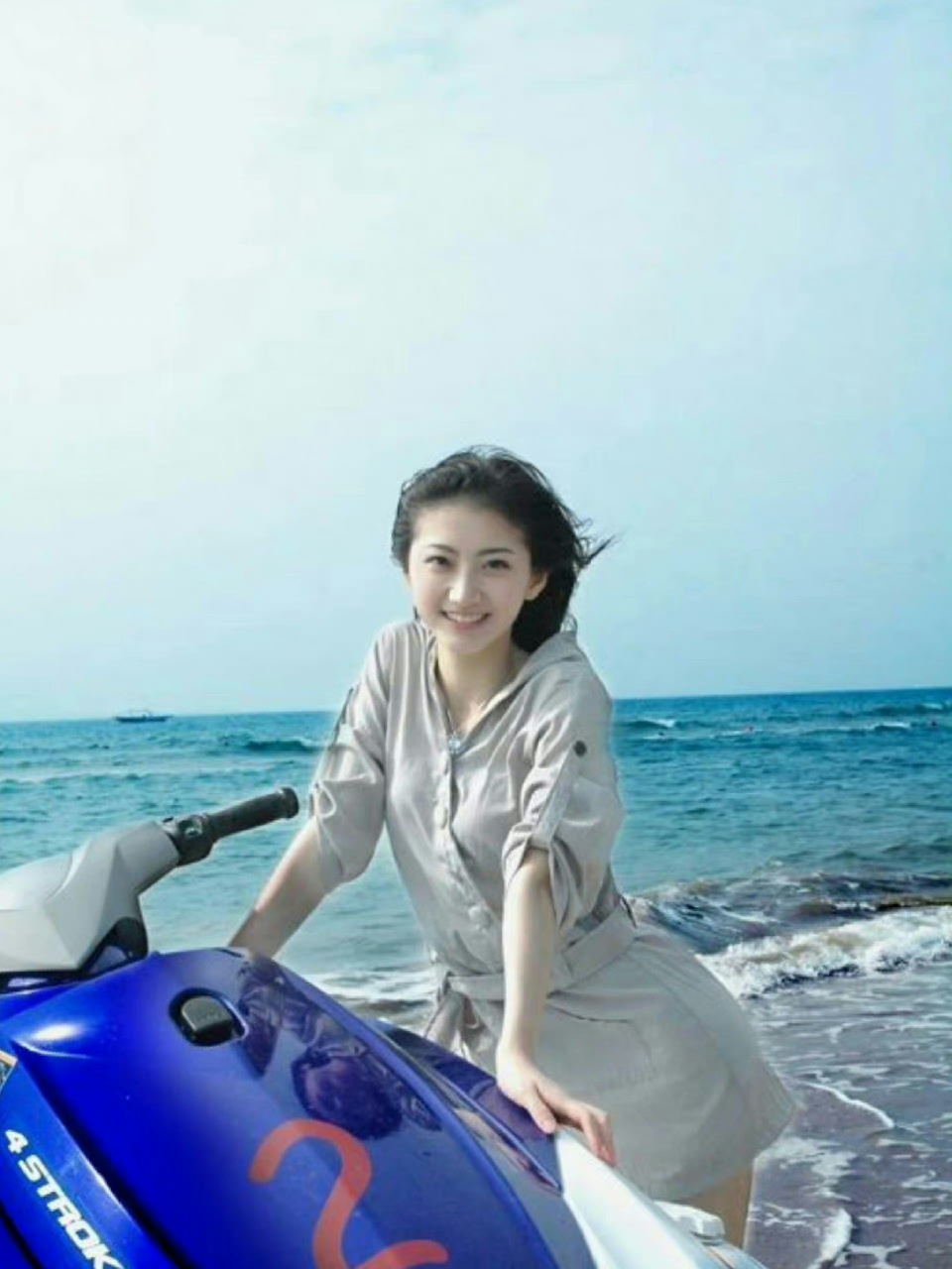 考古早期的景甜真的太甜太美了吧,人如其名,真的好甜啊,尤其是笑起来