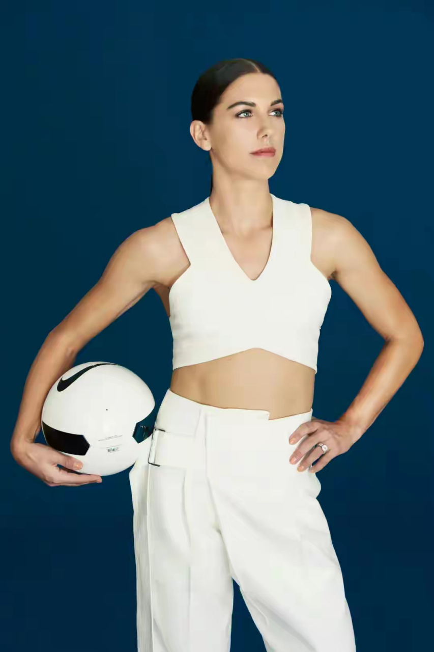 亚历克斯-摩根是本次女足世界杯收入最高的球员,场上收入80万美元