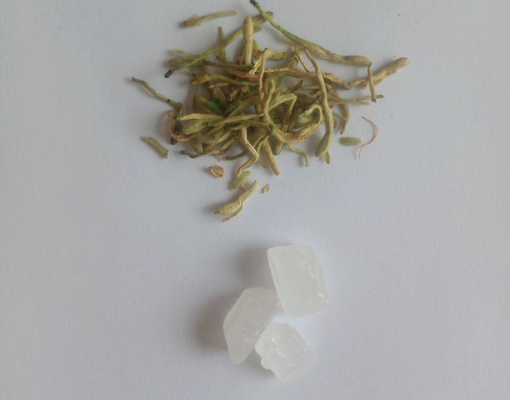 冰糖金银花——送你一丝夏日里的清凉