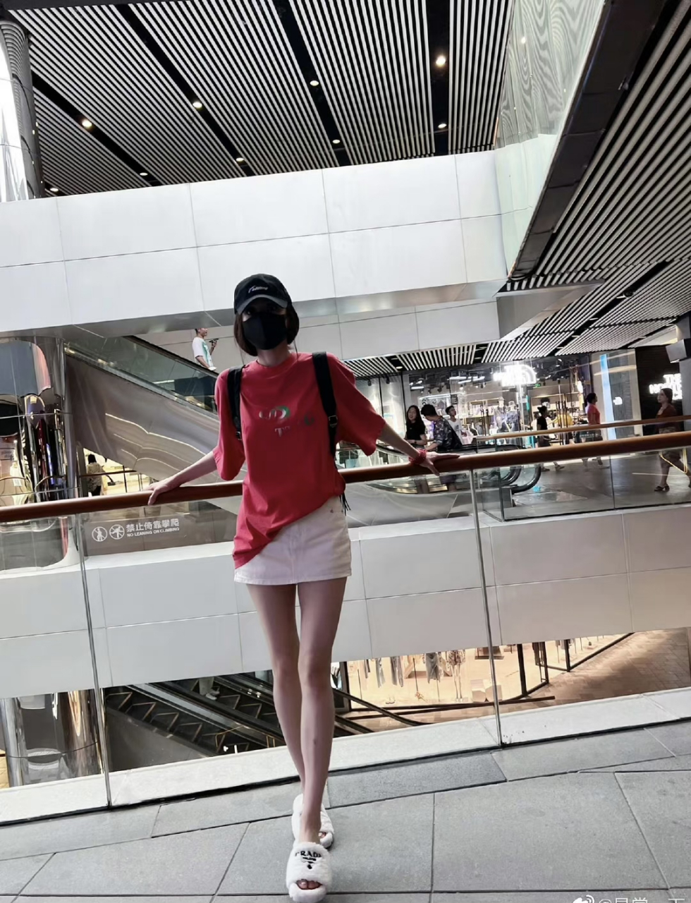 内娱最美的腿,你认为呢?古力娜扎