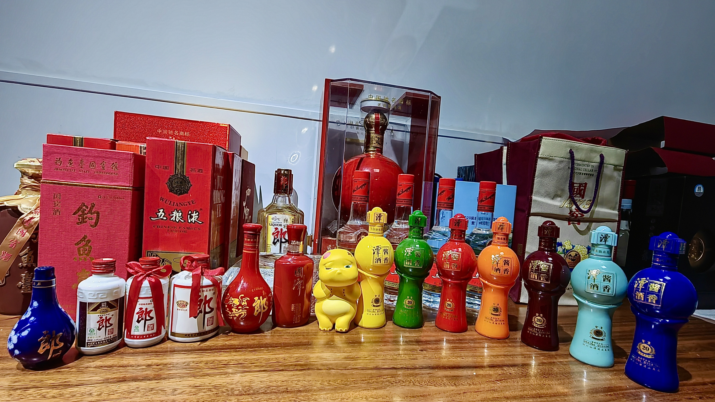 2012年潭酒53度酱香图片价格，2012年酱香型潭酒