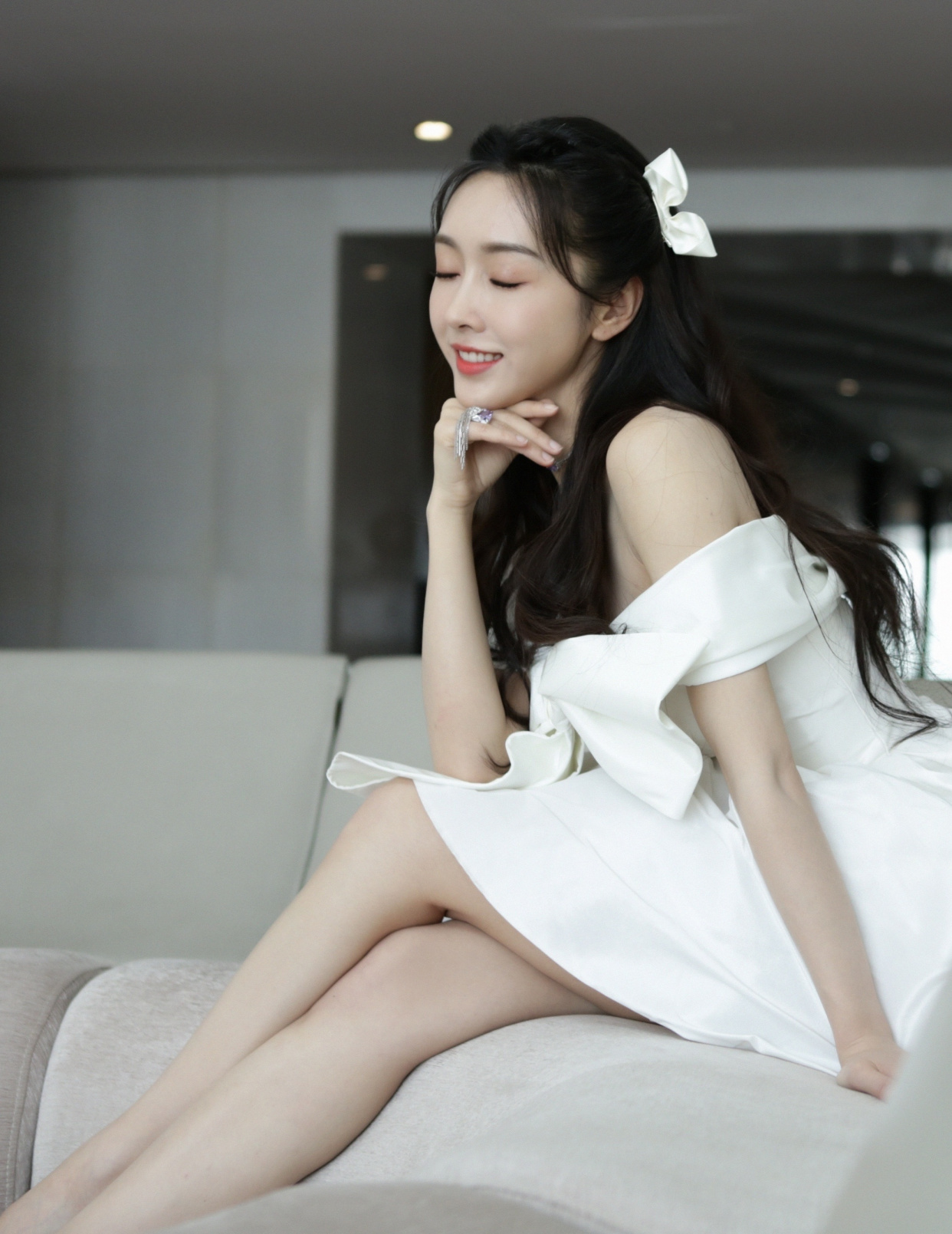 宣璐清新甜美,优雅大方