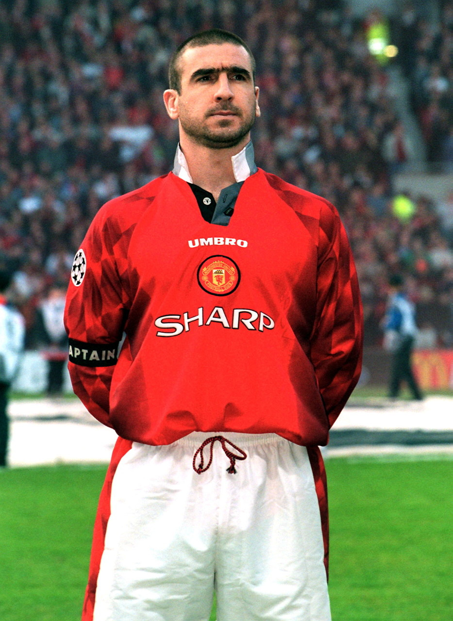 坎通纳接受曼晚采访时表示:球员的生涯末期就像走向死亡,但c罗仍没