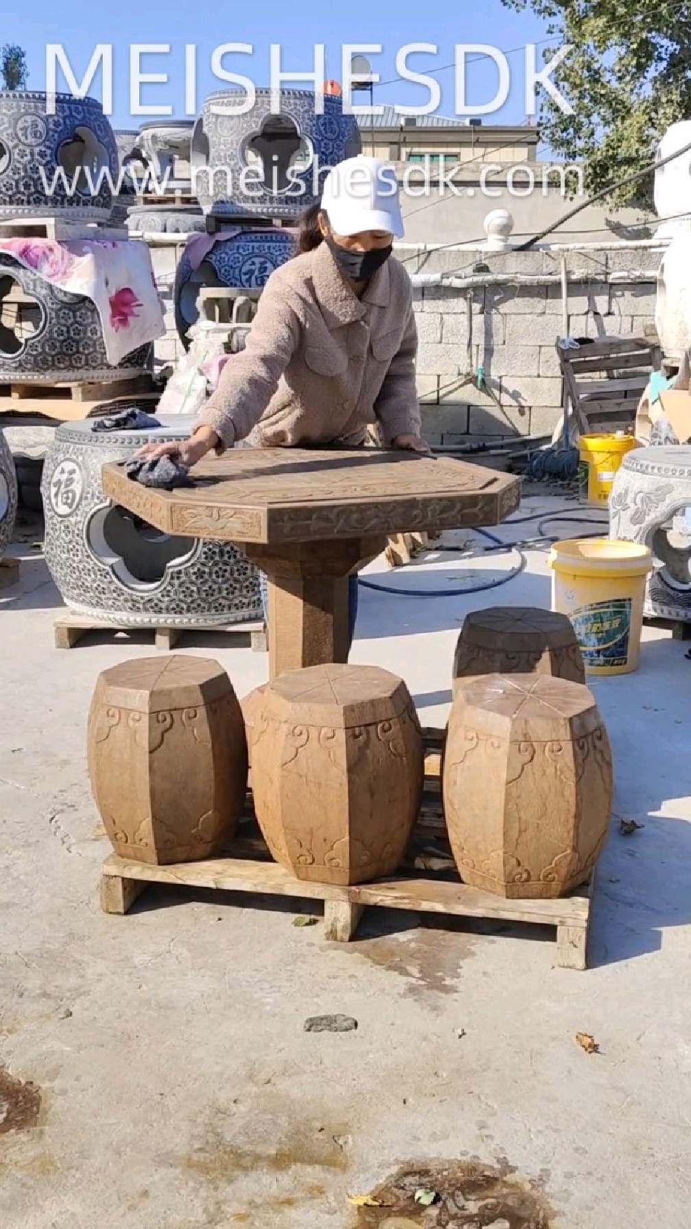 青石仿古做旧石桌石凳,传统工艺