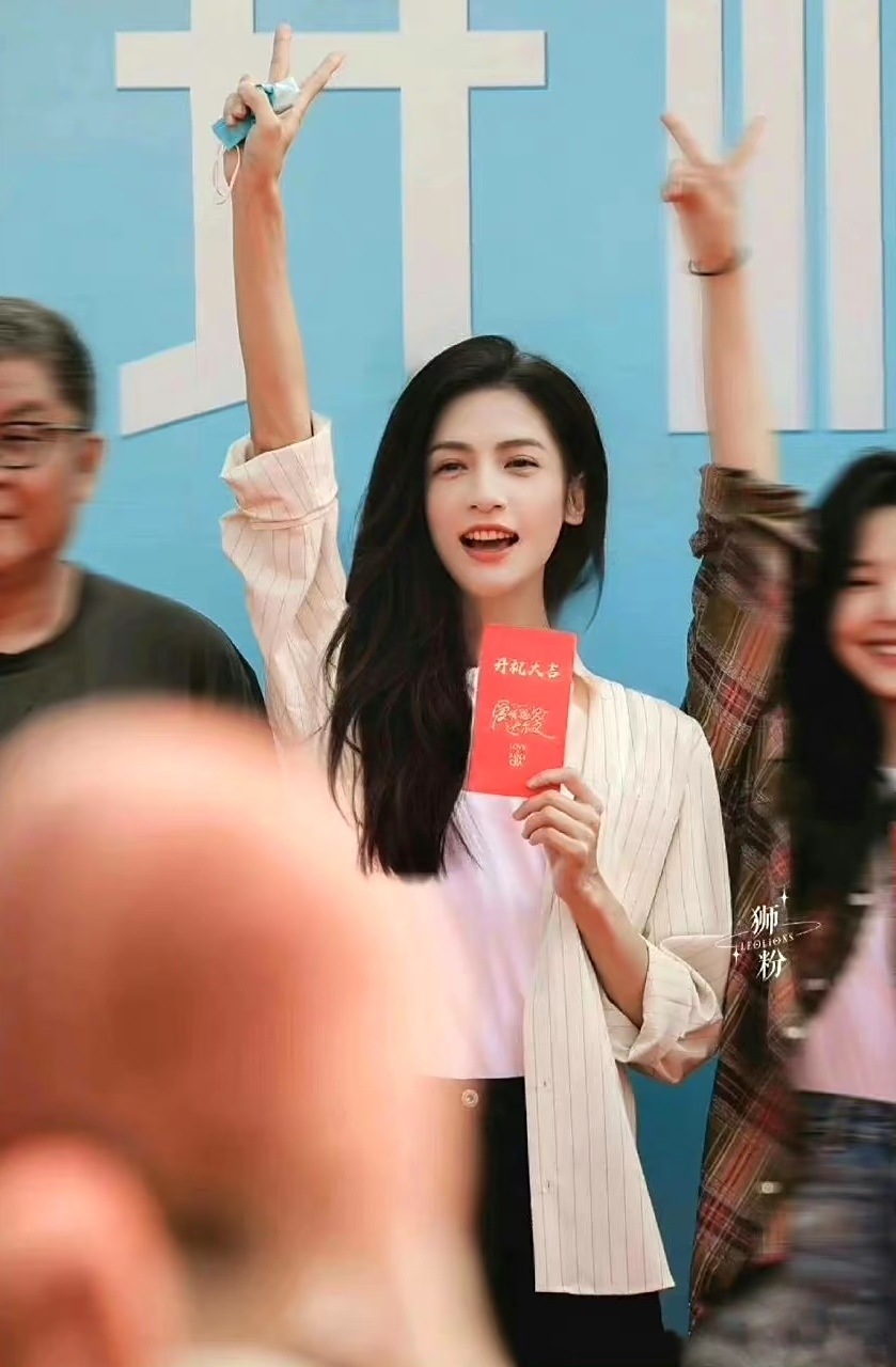 罗云熙女装这也太好看了吧 完全不违和