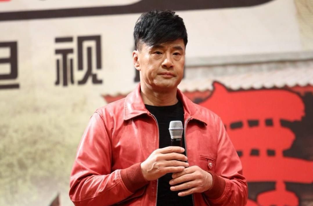 "老戏骨"于荣光:十年拍五十部电影,一生洁身自好,妥妥的硬汉