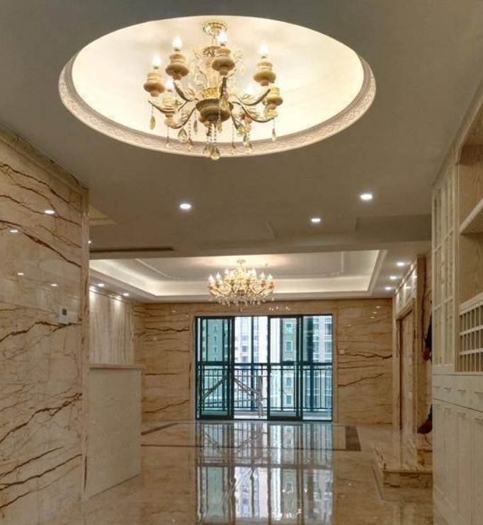 婚姻里的装修战争!刘涛家全屋大理石引争议,朋友质疑家的温馨