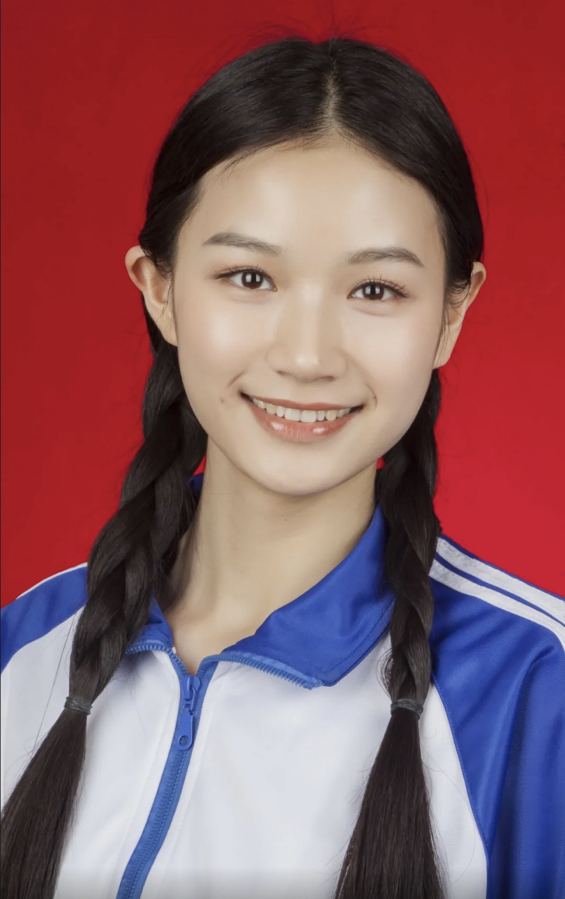 为艺术献身的女明星  沈诗雨,毕业于四川传媒学院表演